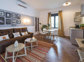 Гостиница Apartamentos Los Venerables  Севилья